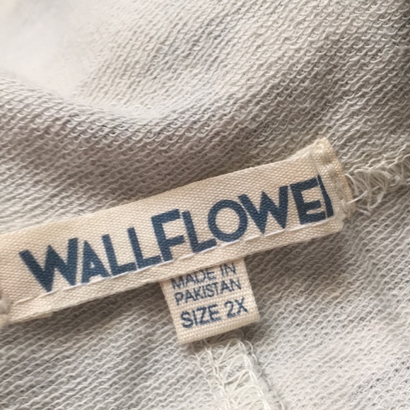 NWT wallflower camo bib overalls - Picture 11 of 12